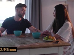 A couple therapy that ends well - Screenshot 2 of 16 - Big Tits