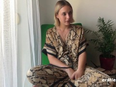 Ersties - Bi Sexual Ophelia Masturbates In the Bathtub with a Vibrator