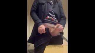 TEASER: big cock masturbated over desk by hung white straight guy in office