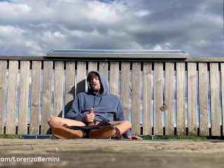 在户外抽搐我的大同性恋鸡巴