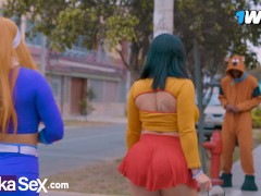 Velma Discovers Daphne Sucking Scooby’s Cock In Threesome still 2
