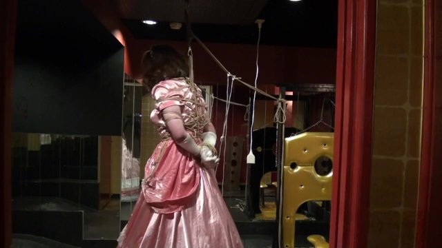 プリンセス女装自縛、アナルバイブとローターでオナニー