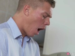 Ebony Milf next door caught - MOM XXX - Screenshot 5 of 16 - Girl Masturbating