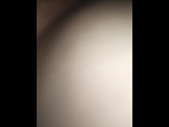 Hermanastra se calienta y pide que se lo metan