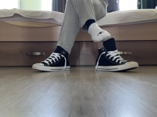 Игра с Converse
