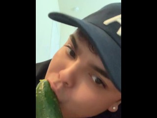 POV IM SUCKING YOUR BIG DICK