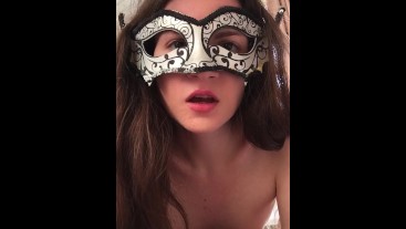 Выеби меня раком и кончи в мою узкую попку! Хочу твою сперму!