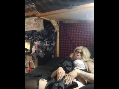 Cloudy Slut - Screenshot 13 of 16 - Big Tits
