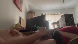 Un petit plaisir au réveil (A little pleasure when waking up)