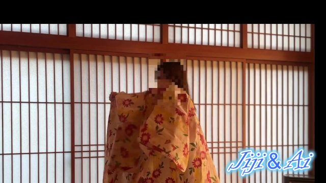 個人撮影 年の差カップル 温泉宿での一コマAiちゃん着替えシーン