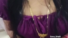 Desi Indian Sona Bhabhi 在卧室里被丈夫操得Hot又粗糙
