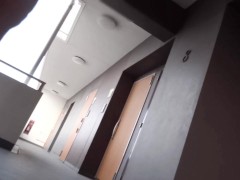 デパート屋上駐車場で下着露出していっぱい見られたよ - Screenshot 16 of 16 - みせつけ 野外