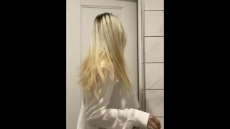 Блондинка с сочными формами💋