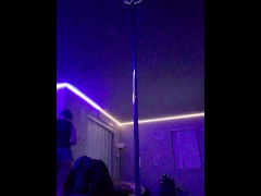 Jiggle d puff💨 - Screenshot 7 of 16 - Pole Dance