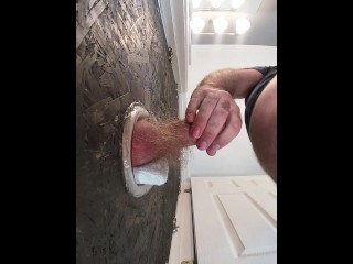 Daddy Tyler1700 和 Hung Ginger （fuzzylilbro） 轮流繁殖和喂养我