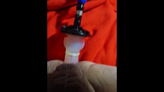 большой обхват дилдо на секс-машине