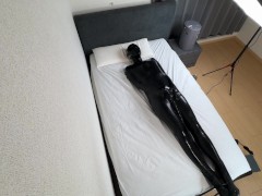 Escape game with blindfolded vacuum restraints💜