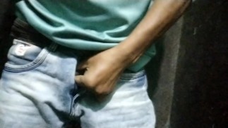🔥Hot Guy Close Up 在你的屁股洞🍑🔥里撒尿