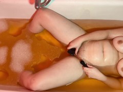 full pleasure in the bathtub