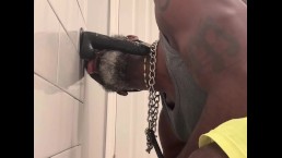 《我欠你Dee》中的Naked小号手