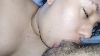 swallowing dick a lot of dick in the first blowjob of the day,yummy 🍆💦💦🥛🥛😋😵🤤