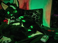 Cummy paws - Screenshot 14 of 16 - Cum