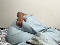 Elisa BUBBLY Farts In Tight Jeans!