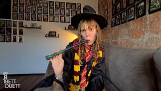 Magic moments with Horny Hermione !!