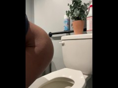 watch me pee - Screenshot 14 of 16 - Piss