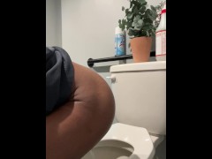 watch me pee - Screenshot 7 of 16 - Pissing