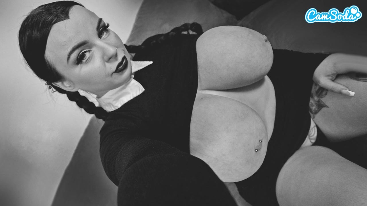 voyeurpapa big Thick Ass Wednesday Addams Masturbating! - Boobie Blog