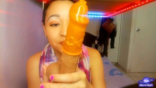 JOI Latina babe explains how to put a condom with her mouth and how to give a delicious blowjob 👅👅