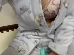 寝る前の女子大生のオナニールーティン。 - Screenshot 5 of 16 - Amateur