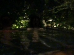 ムーディーな露天風呂で教え子の真っ白なモチ肌にムラムラして手マンで昇天 - Screenshot 3 of 16 - Bath