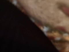 友達が寝てる横でこっそり乳首オナニー 陥没乳首が勃起するまで触るのやめられない（素人　個人撮影） - Screenshot 1 of 16 - 日本人 素人