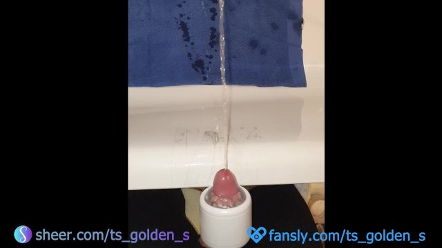 Piss and big cumshot! 🔥💦😘