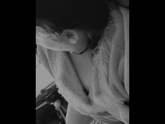Peekaboo - Screenshot 8 of 16 - Horny