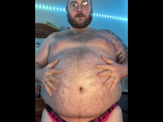 Gainer Piggy Showing off