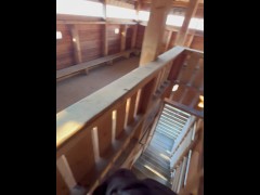 Cette petite brunette avait envie en public - Screenshot 1 of 16 - Real Public Sex