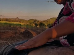 أنا عذراء أتجول في الريف ويدخل قضيب كبير في مهبلي في ماكوزا مم 4/16