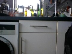 washing up - Screenshot 9 of 16 - Male