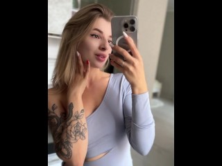 Сексуальная блондинка выполнит все ваши тайные желания