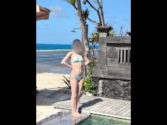 リゾートホテルでビキニでのオフショット - Screenshot 3 of 16 - Bikini
