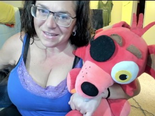 FUCK Valentine's Day with MAE + Stuffy