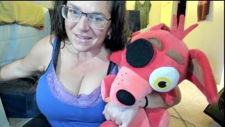 FUCK Valentine's Day with MAE + Stuffy