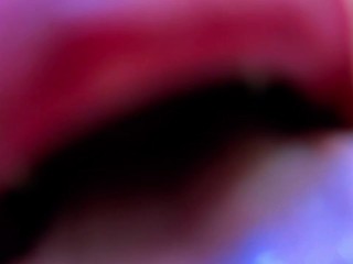 Arabian Hot Cute 19+ Girl want Random Cock Она хочет сосать, потому что она одна - Sexy Big Red Lips