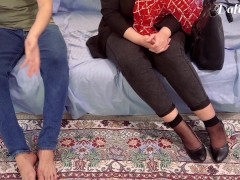 فیلم سکس م-ا-م-ا-نش با یه مرد غریبه رو تو گوشی زن ع-م-و-ش میبینه،اولش عصبا-نی میشه ولی بعد... - Screenshot 1 of 16 - ایرانی