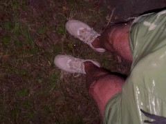 Self piss outdoor - Screenshot 8 of 16 - Public