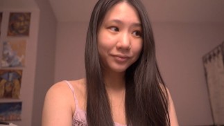 Cute Asian Girl ASMR - Luke 22-24
