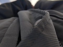 寒くて我慢できなくて外でおしっこ💦 - Screenshot 2 of 16 - おしっこ